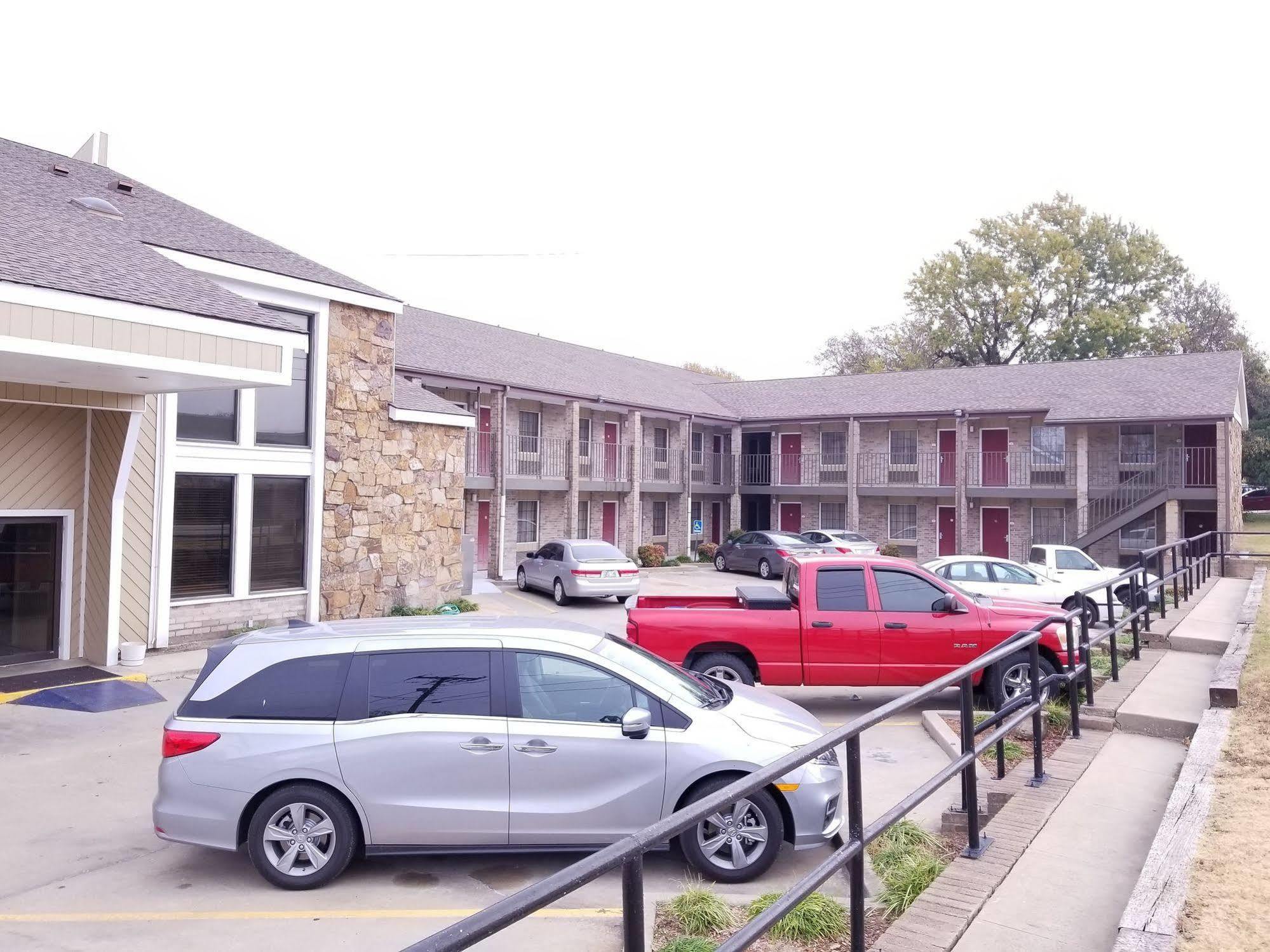 Motel 6 Ada Ok Luaran gambar
